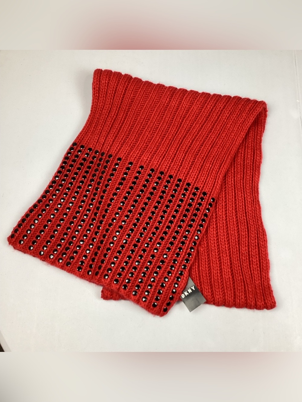 DKNY Red Ribbed Chunky Knit Winter Scarf Wrap With Black Flat Stud New with tag
